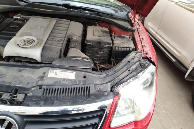 Used Volkswagen Eos 2010 2.0 TSI DSG Luxury Edition Engine Bay Left