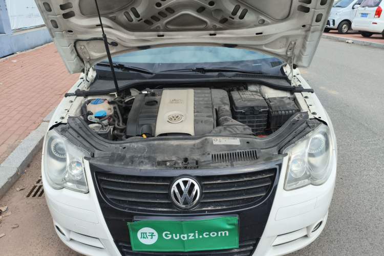Used Volkswagen Eos 2010 2.0 TSI DSG Moonlit Edition Engine Bay