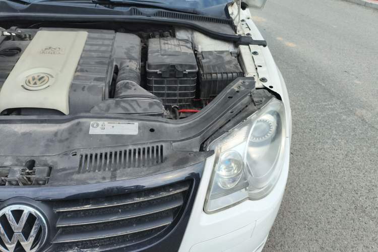 Used Volkswagen Eos 2010 2.0 TSI DSG Moonlit Edition Engine Bay Left