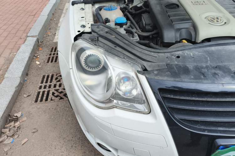 Used Volkswagen Eos 2010 2.0 TSI DSG Moonlit Edition Right Front Headlight