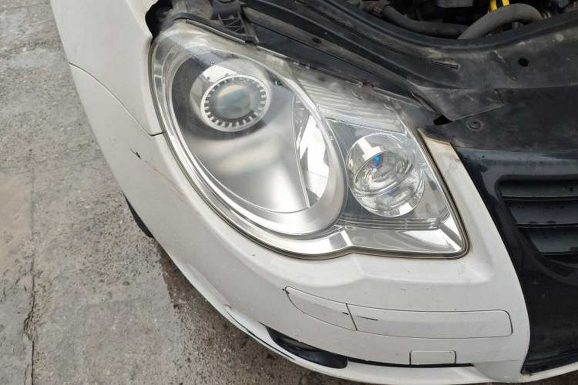 Used Volkswagen Eos 2010 2.0 TSI DSG Moonlit Edition Right Front Headlight