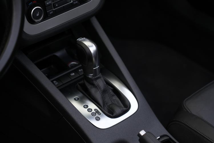 Used Volkswagen Eos 2011 2.0 TSI Gear Lever