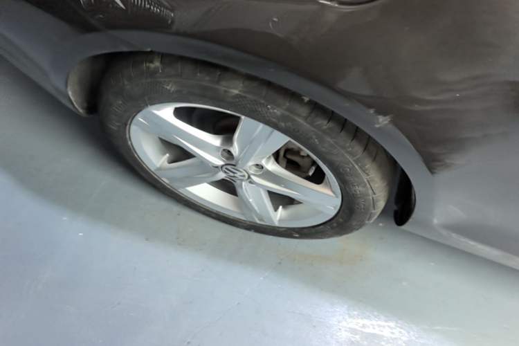 Used Volkswagen Eos 2011 2.0 TSI Right Rear Wheel Hub