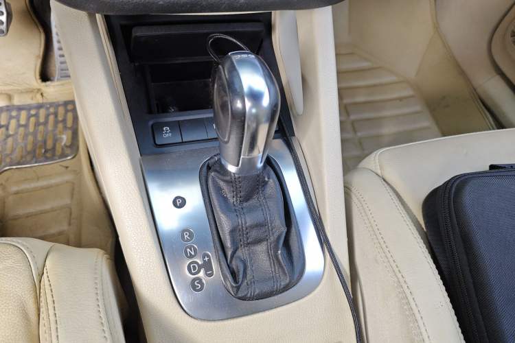 Used Volkswagen Eos 2011 2.0 TSI Gear Lever