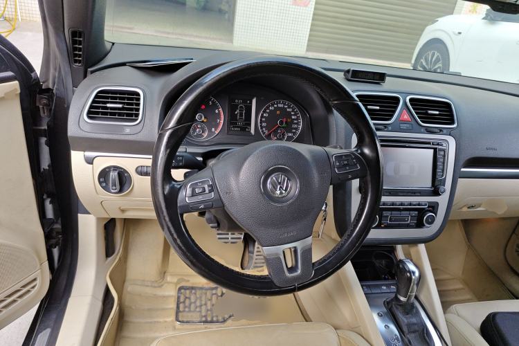 Used Volkswagen Eos 2011 2.0 TSI Steering Wheel