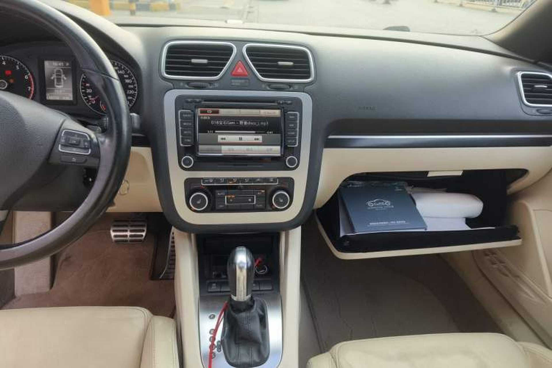 Used Volkswagen Eos 2011 2.0 TSI Audio And AC Panel