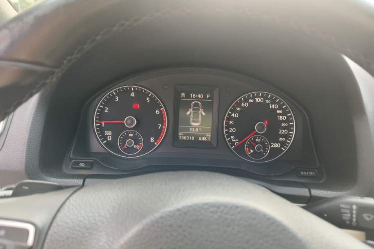 Used Volkswagen Eos 2011 2.0 TSI Instrument Cluster