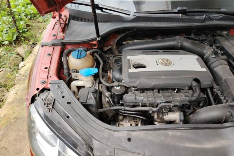 Used Volkswagen Eos 2011 2.0 TSI Engine Bay Right