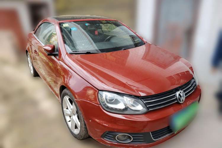 Used Volkswagen Eos 2011 2.0 TSI Front Right 45 Deg