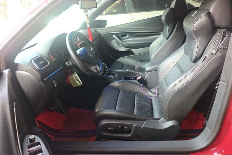 Used Volkswagen Eos 2011 2.0 TSI Left Front Seat