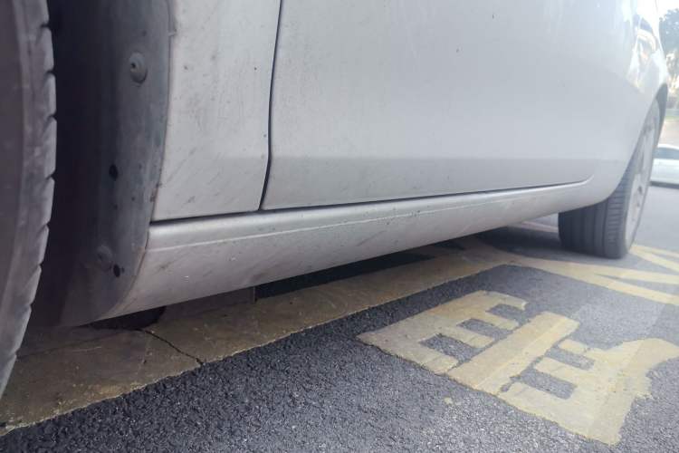 Used Volkswagen Eos 2011 2.0 TSI Chassis Front Left