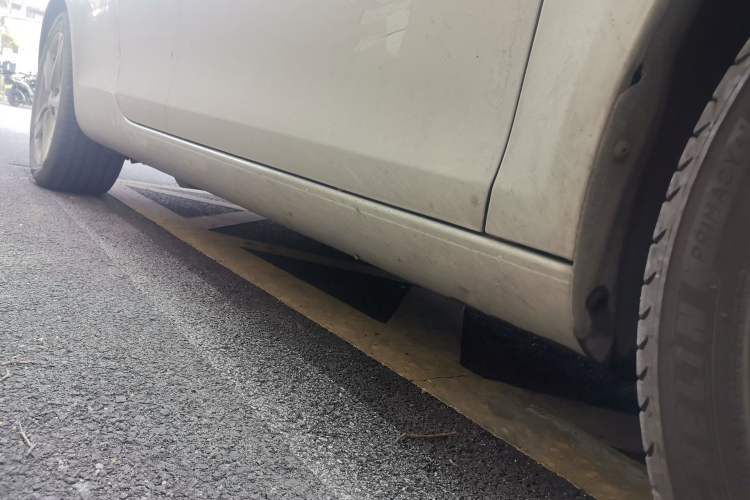 Used Volkswagen Eos 2011 2.0 TSI Chassis Front Right