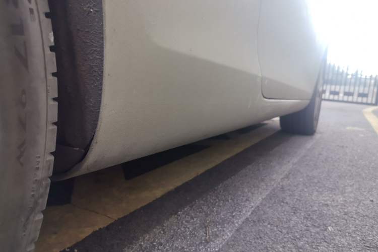 Used Volkswagen Eos 2011 2.0 TSI Chassis Rear Right