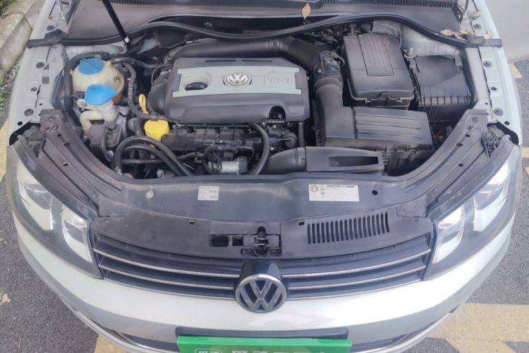 Used Volkswagen Eos 2011 2.0 TSI Engine Bay
