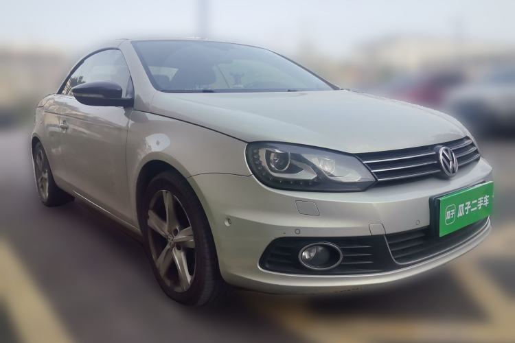 Used Volkswagen Eos 2011 2.0 TSI Front Right 45 Deg