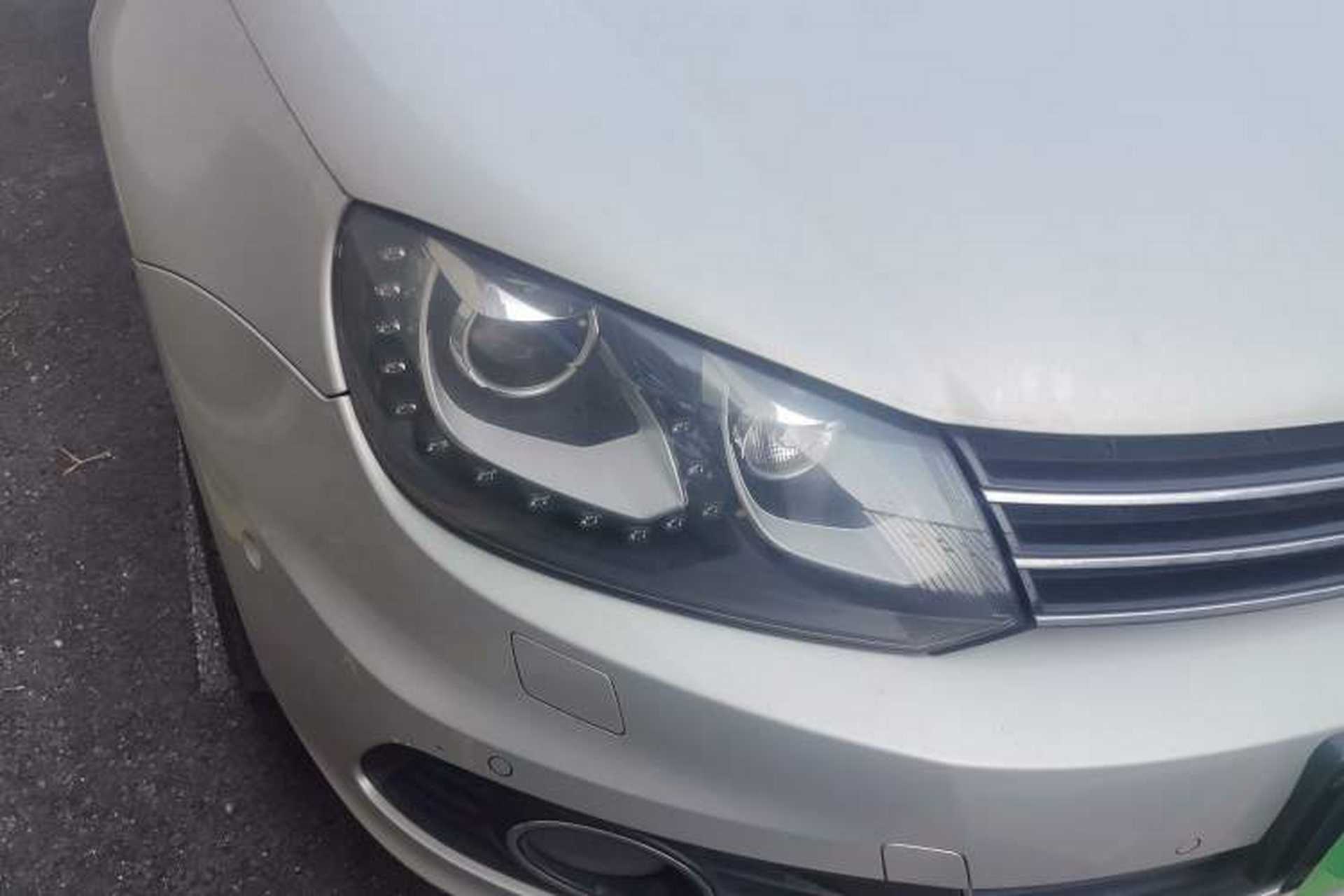 Used Volkswagen Eos 2011 2.0 TSI Right Front Headlight