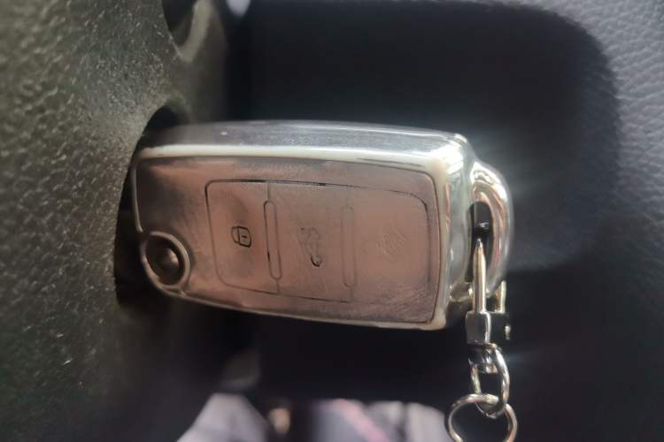 Used Volkswagen Eos 2011 2.0 TSI Vehicle Key