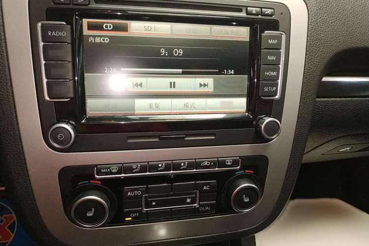Used Volkswagen Eos 2011 2.0 TSI Audio And AC Panel