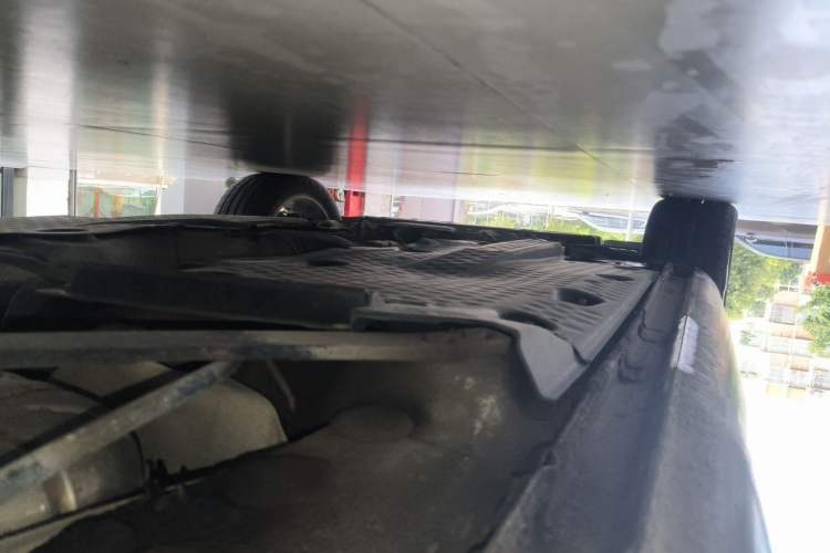 Used Volkswagen Eos 2011 2.0 TSI Chassis Rear Left