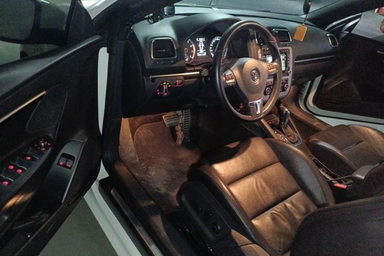 Used Volkswagen Eos 2011 2.0 TSI Driver Seat