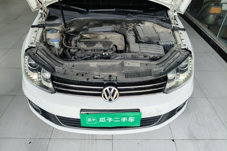 Used Volkswagen Eos 2011 2.0 TSI Engine Bay