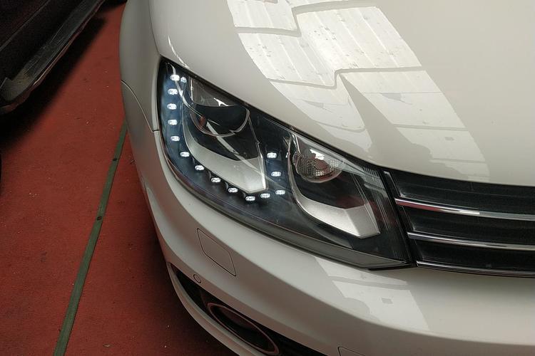 Used Volkswagen Eos 2011 2.0 TSI Exterior 2