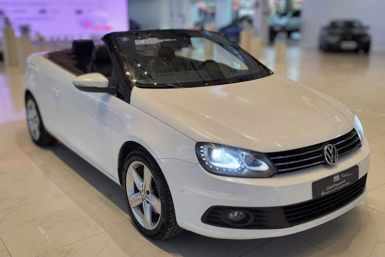 Used Volkswagen Eos 2011 2.0 TSI Exterior 5