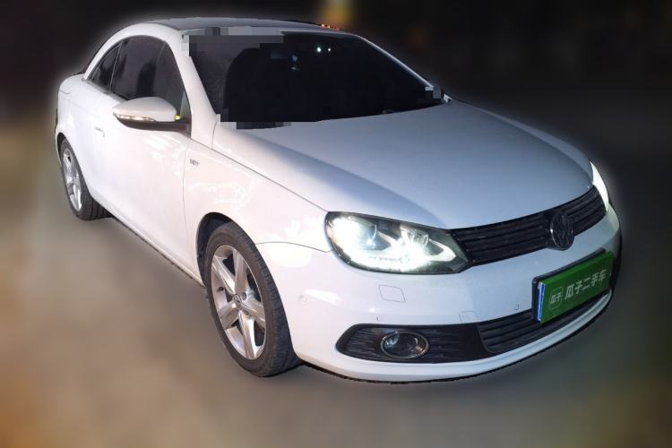 Used Volkswagen Eos 2011 2.0 TSI Front Right 45 Deg
