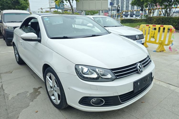 Used Volkswagen Eos 2011 2.0 TSI Front Right 45 Deg