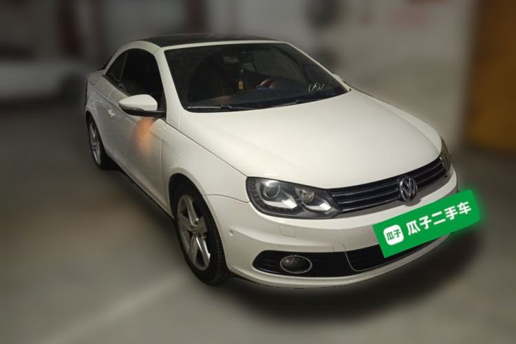 Used Volkswagen Eos 2011 2.0 TSI Front Right 45 Deg