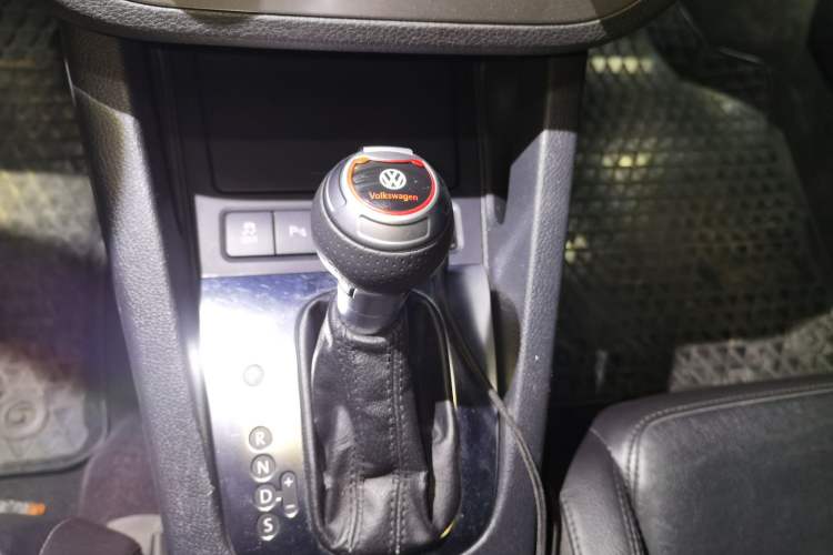 Used Volkswagen Eos 2011 2.0 TSI Gear Lever