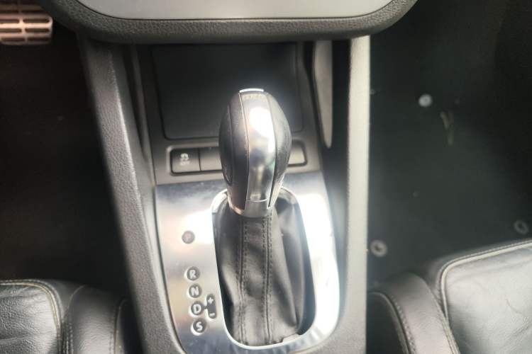 Used Volkswagen Eos 2011 2.0 TSI Gear Lever