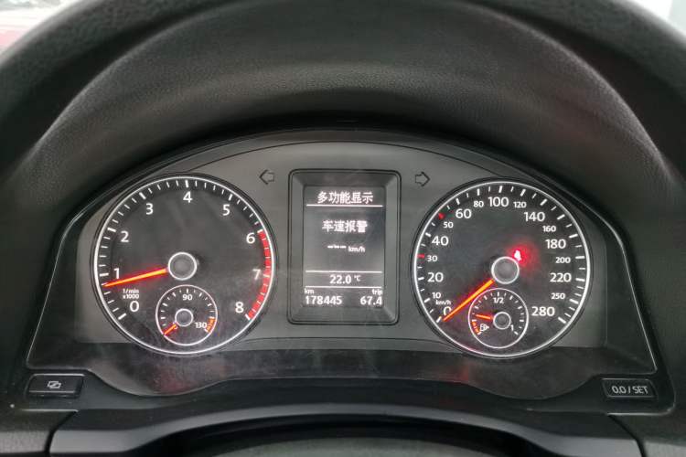 Used Volkswagen Eos 2011 2.0 TSI Instrument Cluster