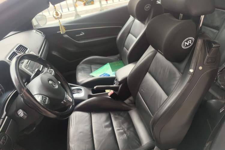 Used Volkswagen Eos 2011 2.0 TSI Left Front Seat