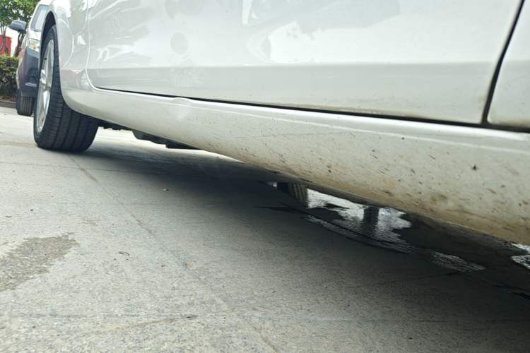Used Volkswagen Eos 2011 2.0 TSI Right Side Sill
