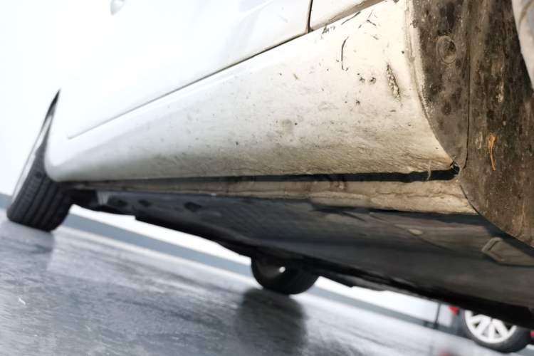 Used Volkswagen Eos 2011 2.0 TSI Right Side Sill