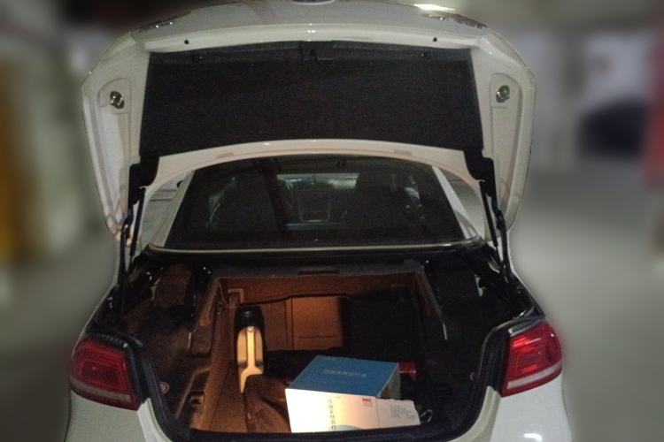 Used Volkswagen Eos 2011 2.0 TSI Trunk