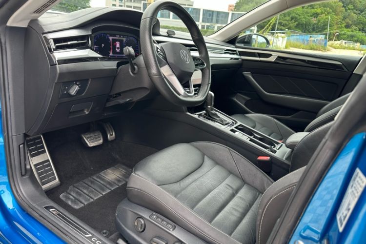 Used Volkswagen FAW-Volkswagen CC 2021 380TSI Striking Edition Interior 3