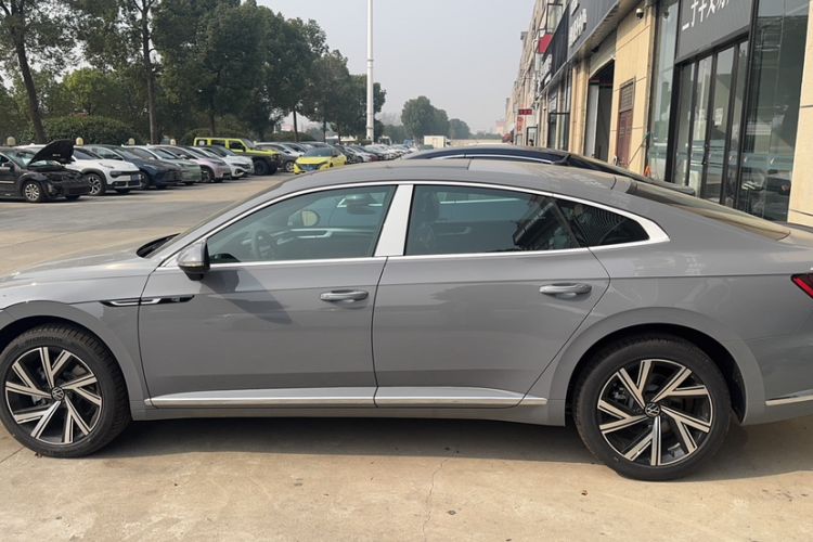 Used Volkswagen FAW-Volkswagen CC 2025 Model, Facelifted, 330TSI, Glamorous—Shared Edition Exterior 3