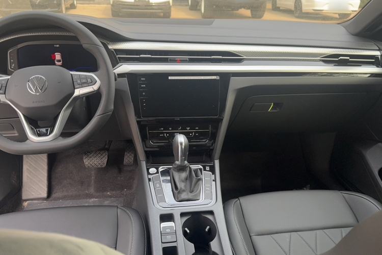 Used Volkswagen FAW-Volkswagen CC 2026 Model, 30 Million Units—Selected, 330TSI, Glamorous Interior 2