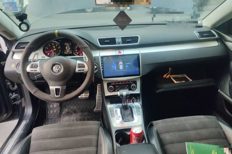 Used Volkswagen FAW-Volkswagen CC 2010 2.0 TSI Ultimate Edition Center Console
