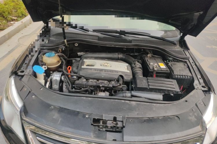 Used Volkswagen FAW-Volkswagen CC 2010 2.0 TSI Ultimate Edition Engine Bay