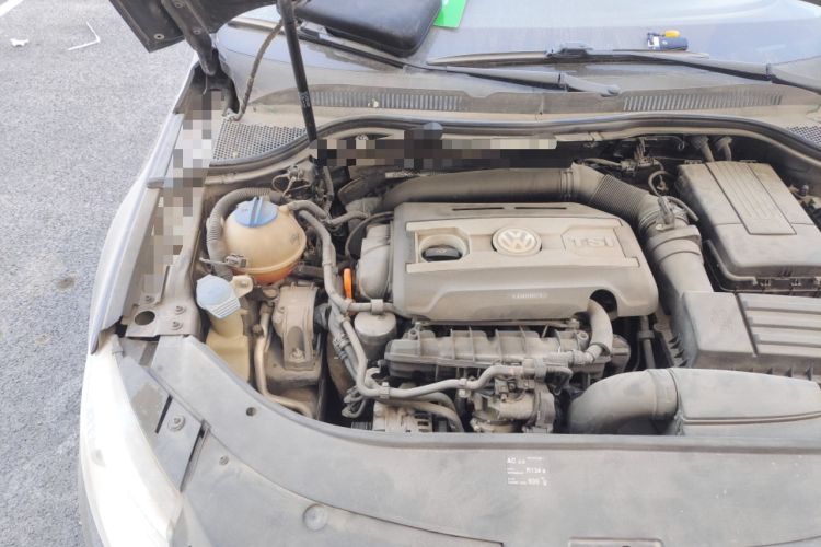 Used Volkswagen FAW-Volkswagen CC 2010 2.0 TSI Premium Edition Engine Bay Right