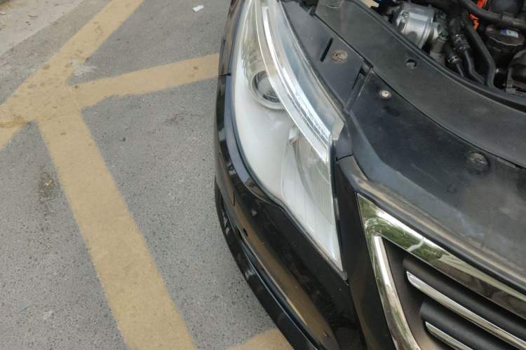 Used Volkswagen FAW-Volkswagen CC 2010 2.0 TSI Ultimate Edition Right Front Headlight