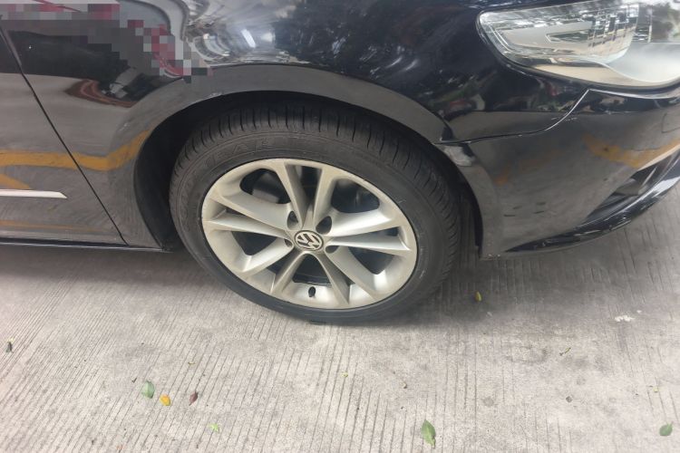 Used Volkswagen FAW-Volkswagen CC 2010 2.0 TSI Premium Edition Right Front Wheel Hub