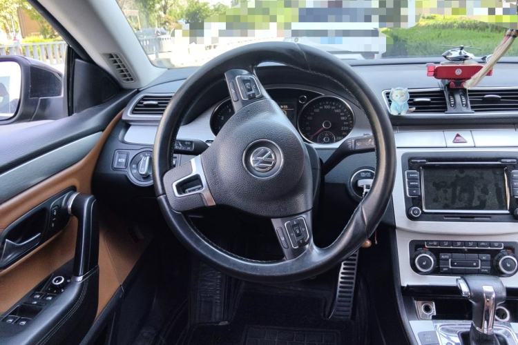 Used Volkswagen FAW-Volkswagen CC 2010 2.0 TSI Luxury Model Steering Wheel