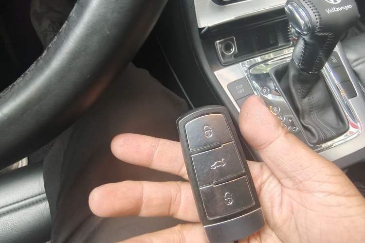 Used Volkswagen FAW-Volkswagen CC 2010 2.0 TSI Premium Edition Vehicle Key