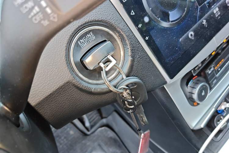Used Volkswagen FAW-Volkswagen CC 2010 2.0 TSI Premium Edition Vehicle Key