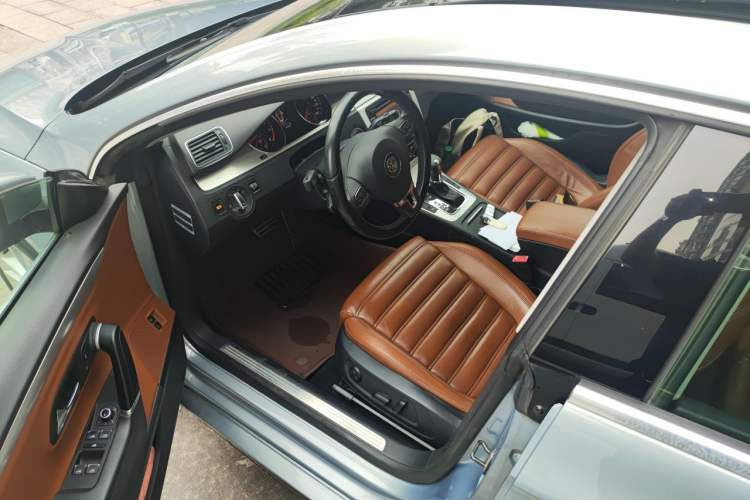 Used Volkswagen FAW-Volkswagen CC 2010 2.0 TSI Luxury Model Driver Seat