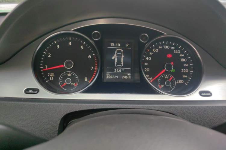 Used Volkswagen FAW-Volkswagen CC 2010 2.0 TSI Luxury Model Instrument Cluster